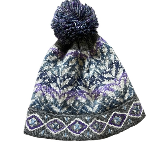 Peruvian Link wool pom pom beanie - Picture 1 of 3
